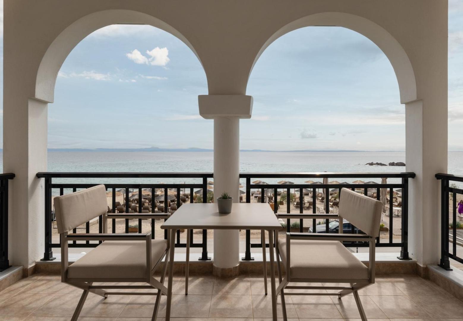 Assano Seafront Luxury Lejlighed Nikiti  Eksteriør billede